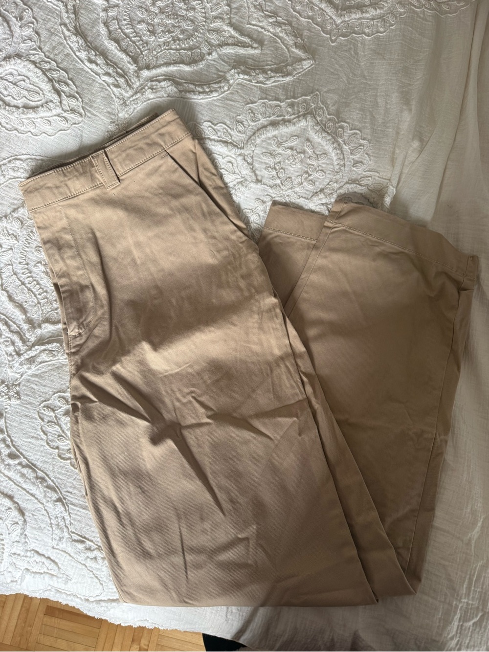 Classic woman Chino Pants in Light Tan
